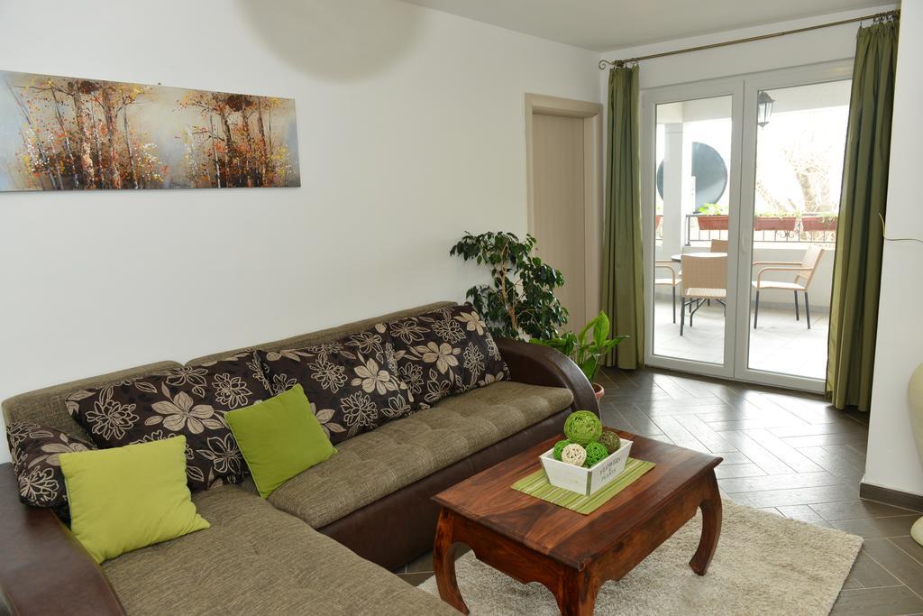 Apartments Kuljace 스베티스테판 외부 사진