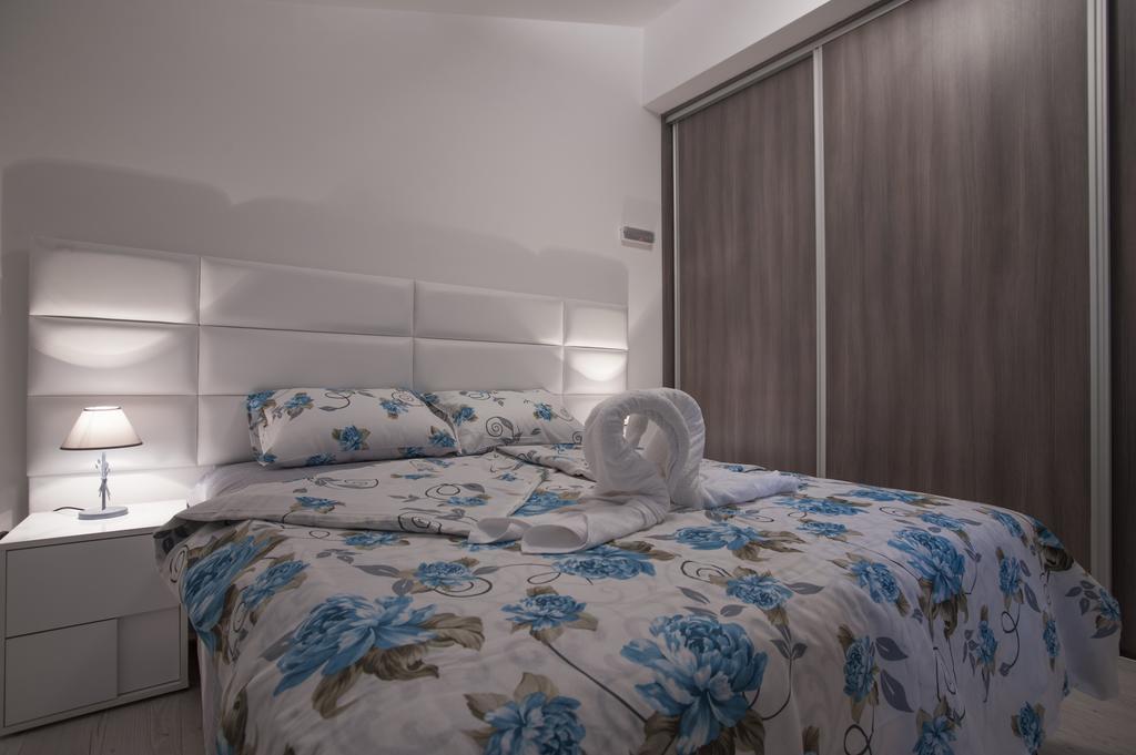 Apartments Kuljace 스베티스테판 외부 사진