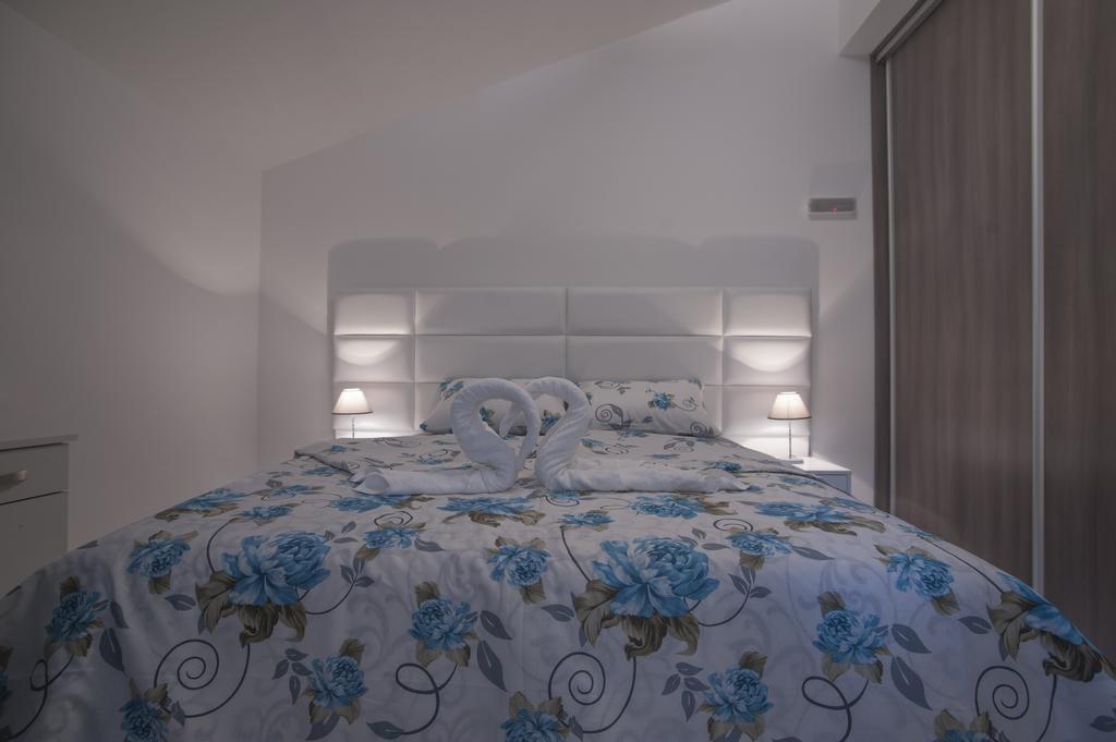 Apartments Kuljace 스베티스테판 외부 사진