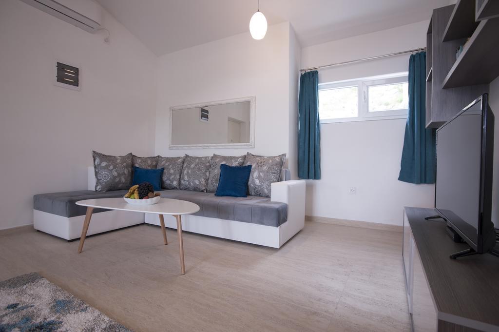 Apartments Kuljace 스베티스테판 외부 사진